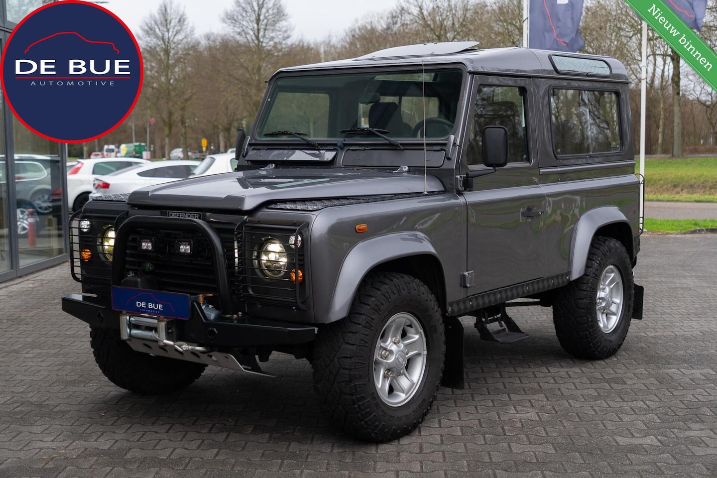 Land Rover Defender 90 - 2.5 Td5|County SV|Youngtimer|Open dak|Lier|6 pers.|Trekhaak|LED|Standkachel|Full Service - AutoWereld.nl