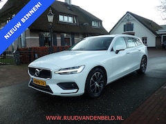 Volvo V60 - 2.0 B3 ACC / SPORTLEER / TREKHAAK / PILOT-ASSIST / CAMERA / CARPLAY