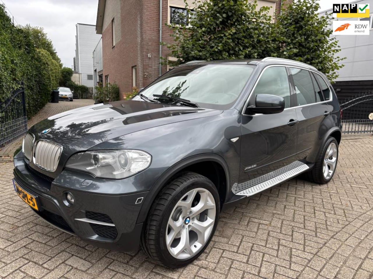 BMW X5 - XDrive35i High Executive panorama dak - AutoWereld.nl