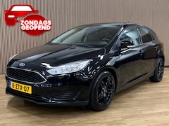 Ford Focus - 1.0 Trend Edition|Navigatie|Arico|
