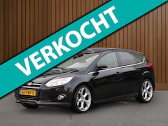 Ford Focus - 1.0 EcoBoost Titanium | Xenon | Leer | Stoelverwarming | Trekhaak