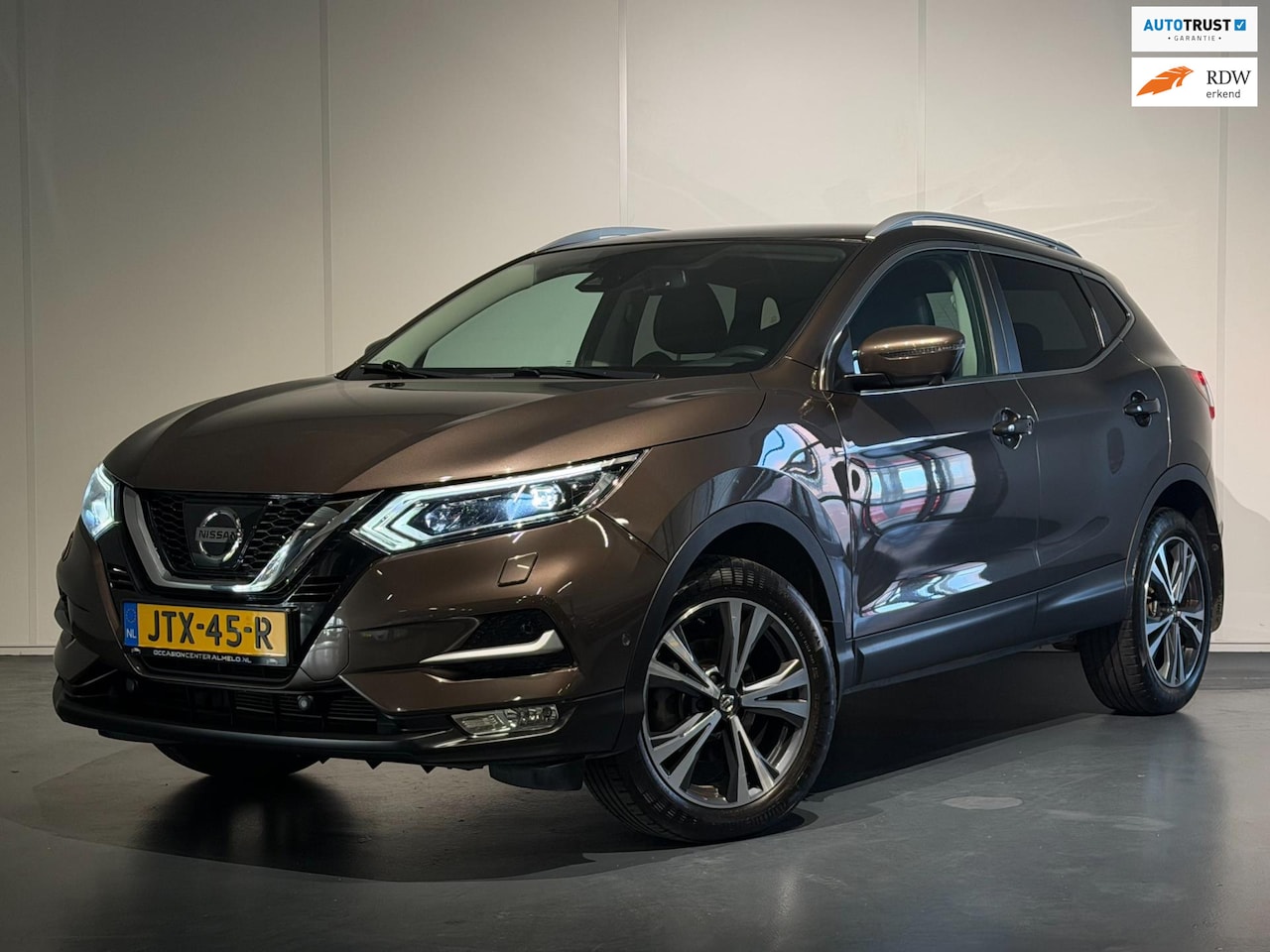 Nissan Qashqai - 1.2 Tekna /Clima/Cruise/LED/NAVI/Keyless/PDC+360° Camera - AutoWereld.nl