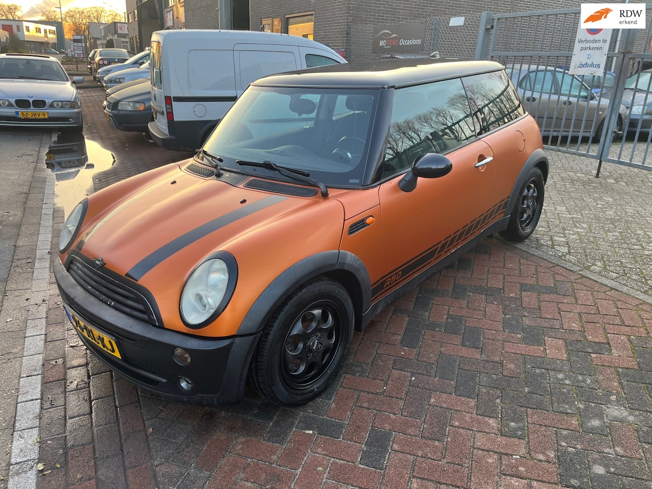 MINI One - Mini 1.6 Salt! Cruisecontrole! Airco! 2005! - AutoWereld.nl