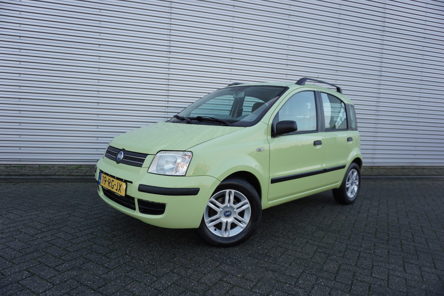 Fiat Panda - 1.2 Emotion Climate / Elektr. ramen / Lm velgen / NAP - AutoWereld.nl