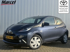 Toyota Aygo - 1.0 VVT-i X-Play Navigatie NL Auto Dealer Onderhouden Airco Camera Bluetooth