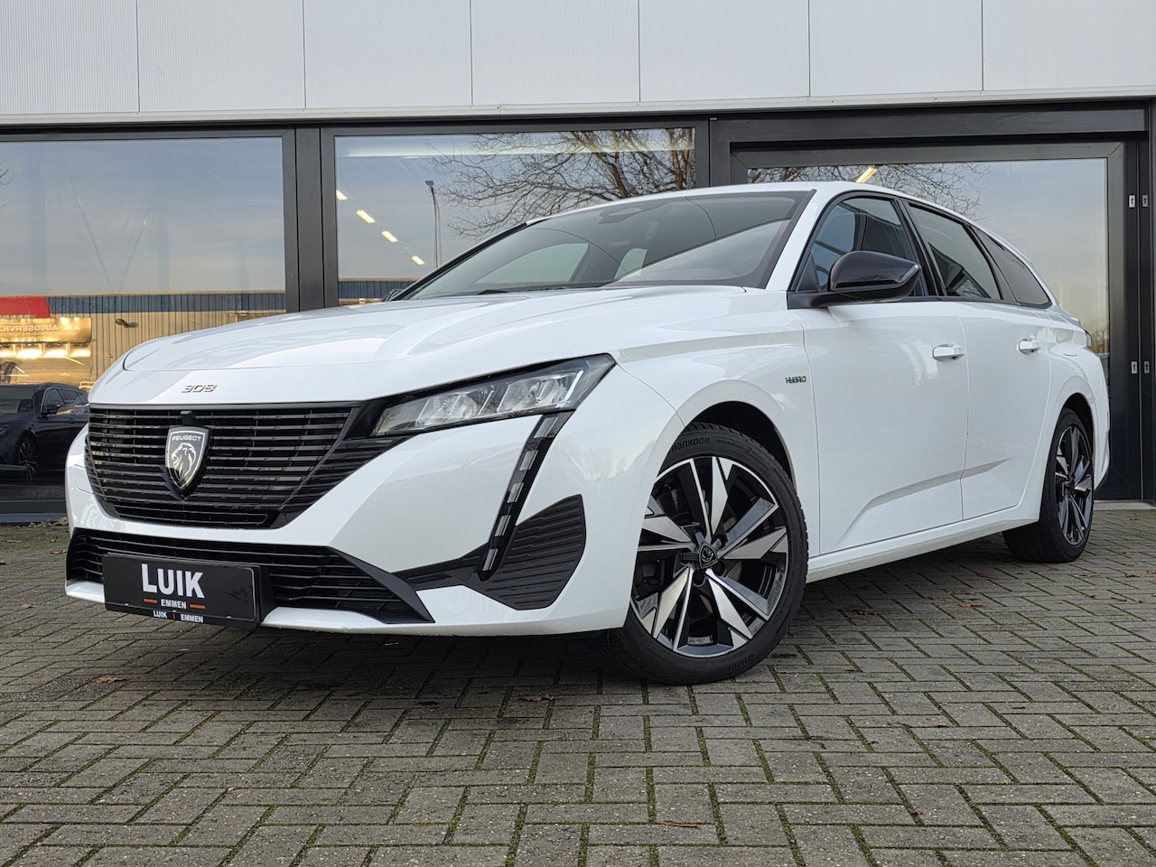 Peugeot 308 SW - 1.6 Plug-in Hybrid 180 Allure - AutoWereld.nl