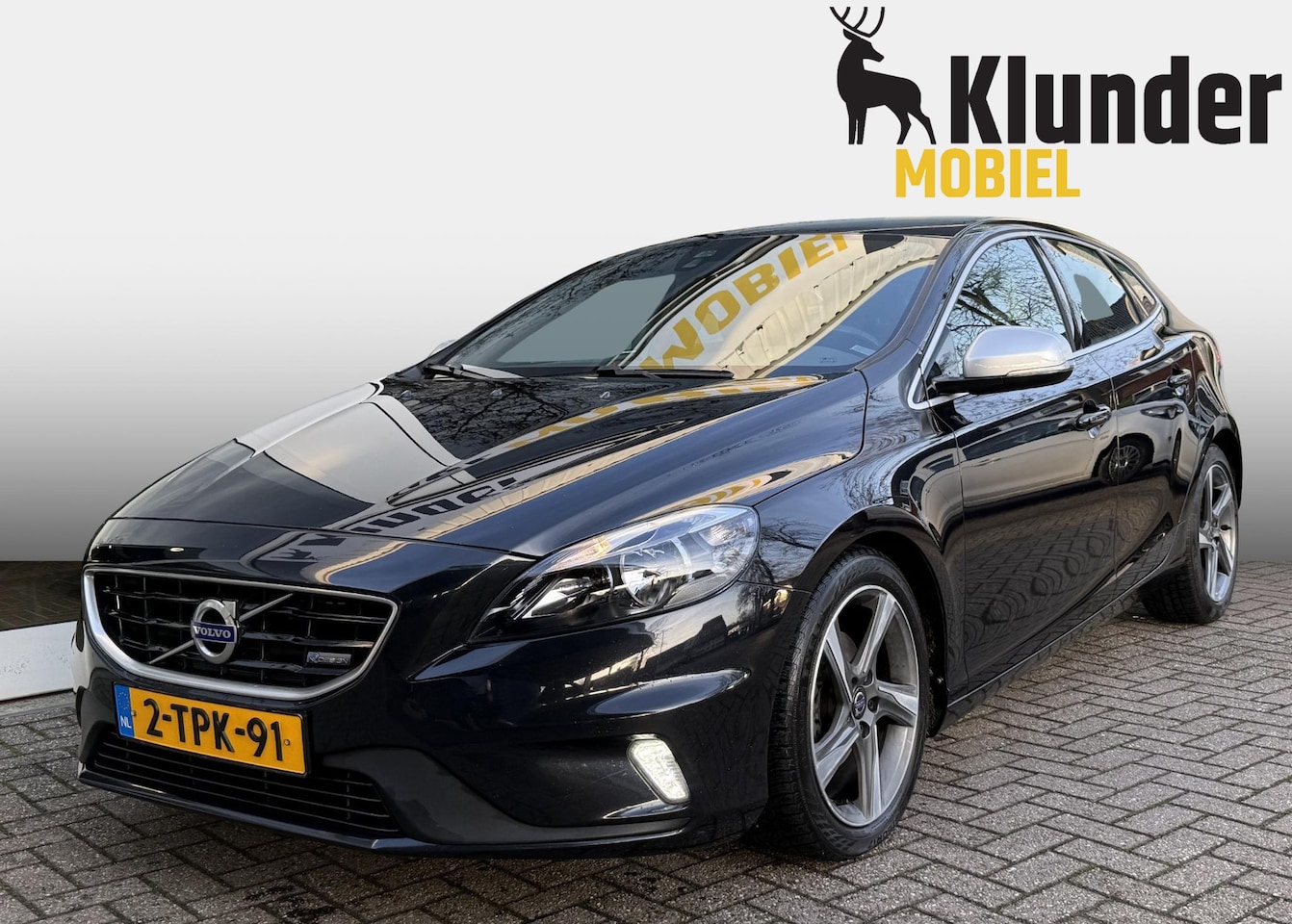 Volvo V40 - 1.6 D2 R-Design |2e Eig.|Navi|Trekhaak| - AutoWereld.nl