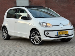 Volkswagen Up! - 1.0 groove up|5DRS|AUTOMAAT|PANNO|STOELVERW|FULL-OPTIONS
