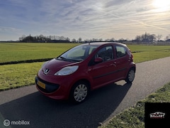 Peugeot 107 - 1.0-12V XS