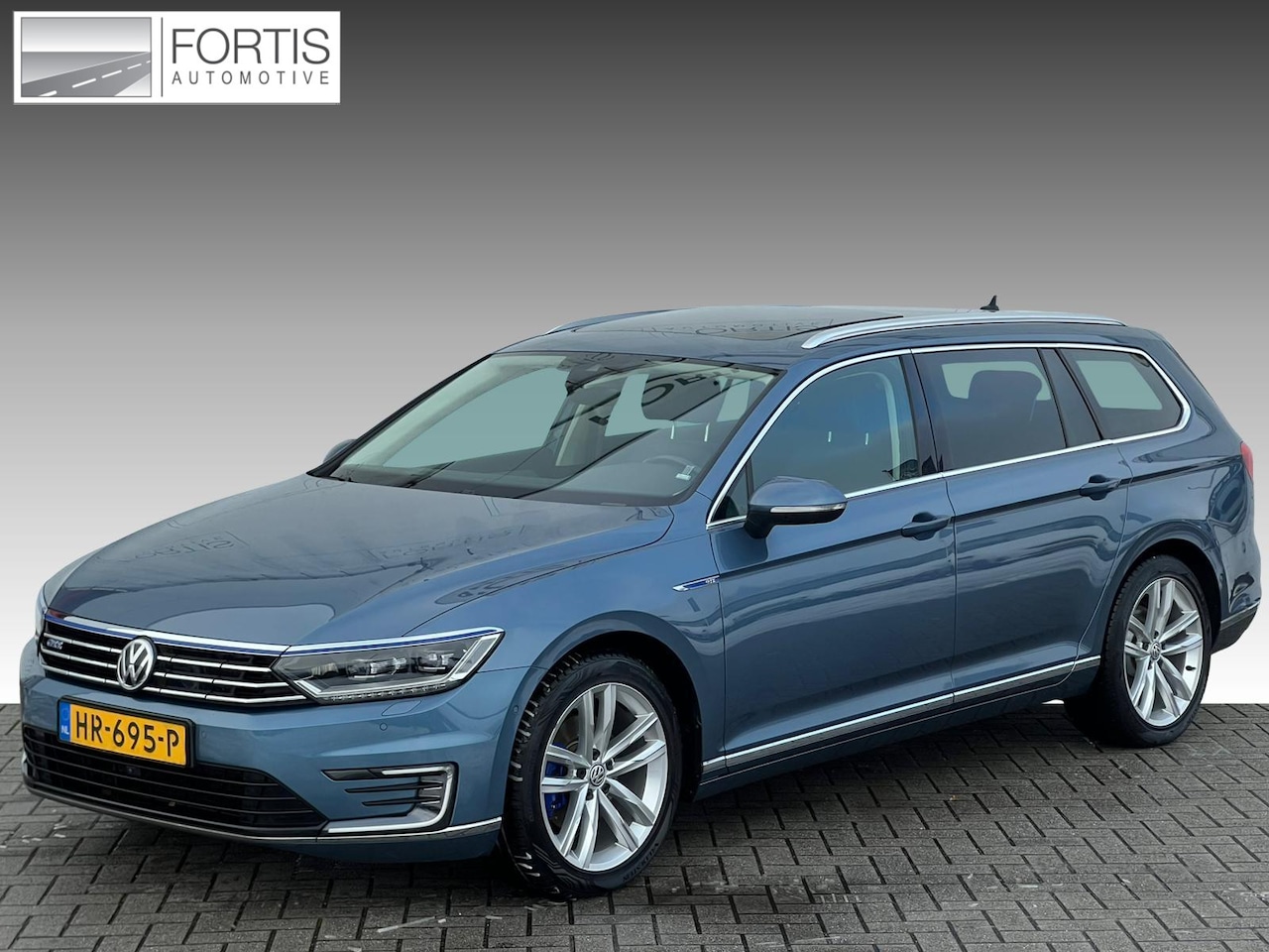 Volkswagen Passat Variant - 1.4 TSI GTE Highline CAMERA | PANO | CARPLAY | 360 CAMERA | STOELVERW | - AutoWereld.nl