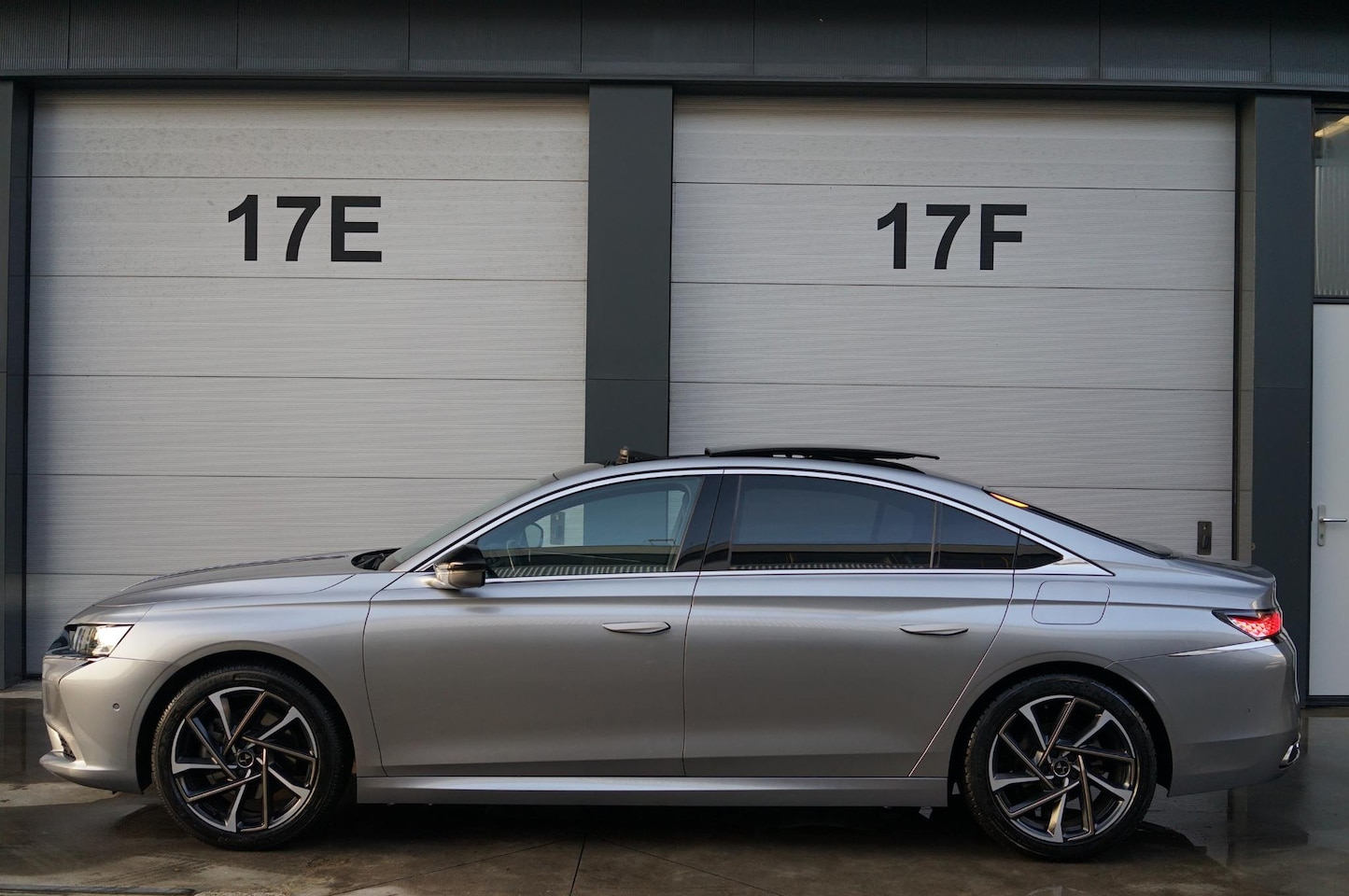 DS 9 - E-Tense RIVOLI+ E-Tense RIVOLI+ - AutoWereld.nl