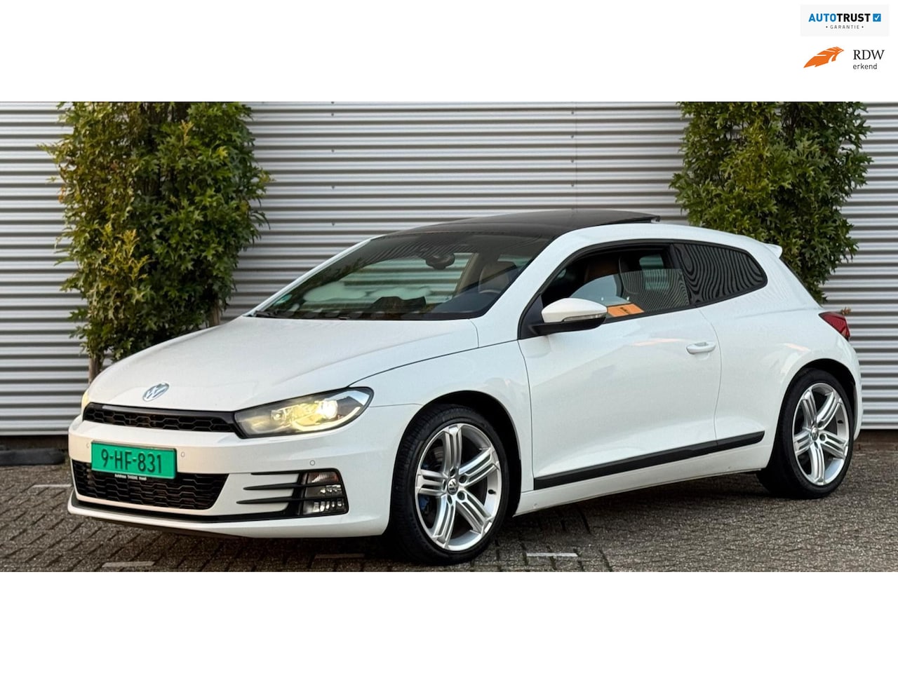 Volkswagen Scirocco - Automaat / Panodak / LEDER / Xenon - AutoWereld.nl