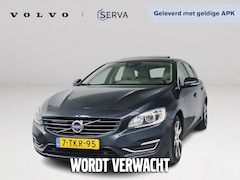 Volvo V60 - 2.4 D6 AWD Plug-In Hybrid Summum | Airco | Stoelverwarming | Park Assist