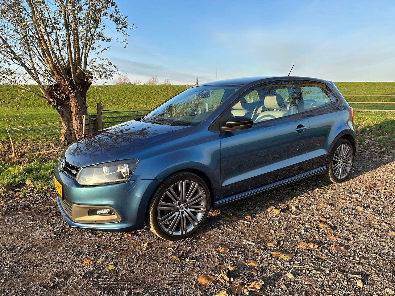 Volkswagen Polo - 1.4 TSI BlueGT 140 pk - AutoWereld.nl