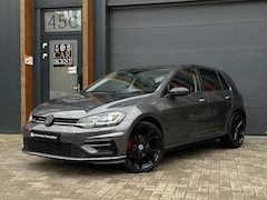 Volkswagen Golf - 1.5 TSI R-Line Highline Business