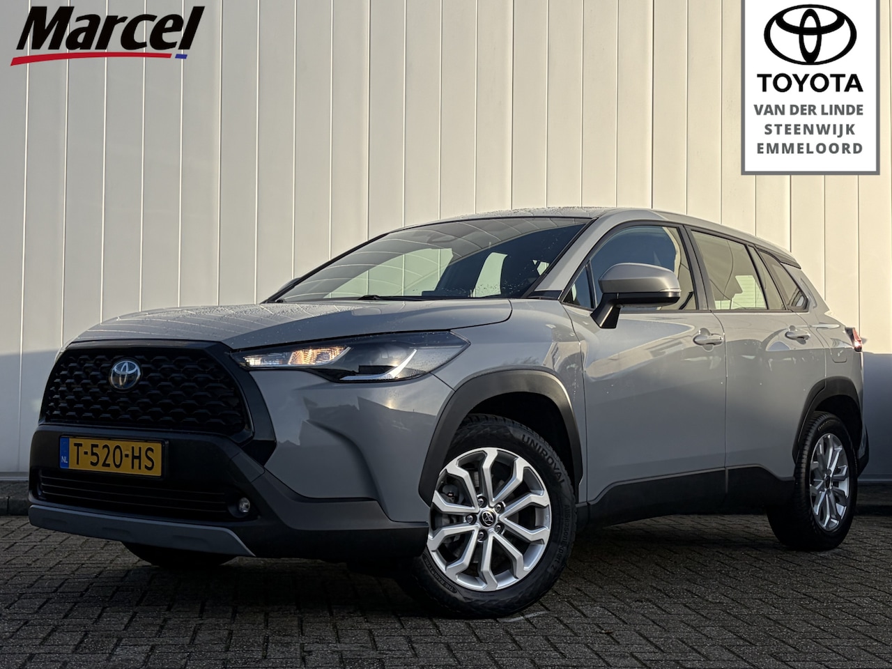 Toyota Corolla Cross - 2.0 High Power Hybrid Active NL Auto 200PK Navi Carplay Cruise - AutoWereld.nl