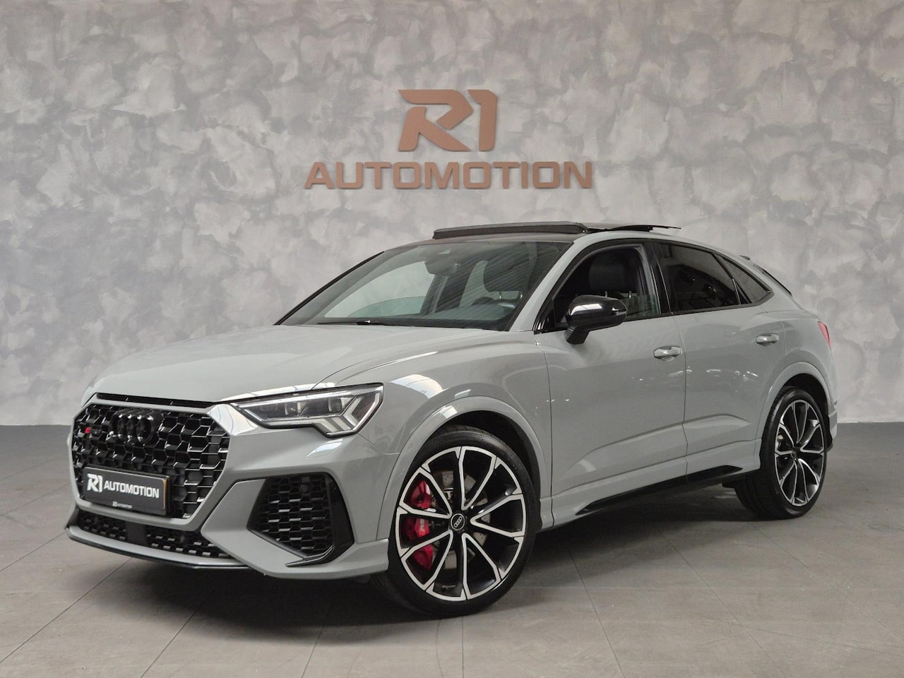 Audi RSQ3 Sportback - TFSI RS Q3 QUATTRO|400PK|NARDO|PANO|KEYLESS&GO|CAM|MMI|MATRIX LED|LEDER/ALCANTARA|STOELVER - AutoWereld.nl