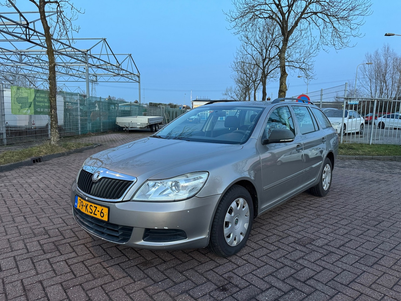 Skoda Octavia Combi - 1.6 TDI Comfort 1.6 TDI Comfort - AutoWereld.nl
