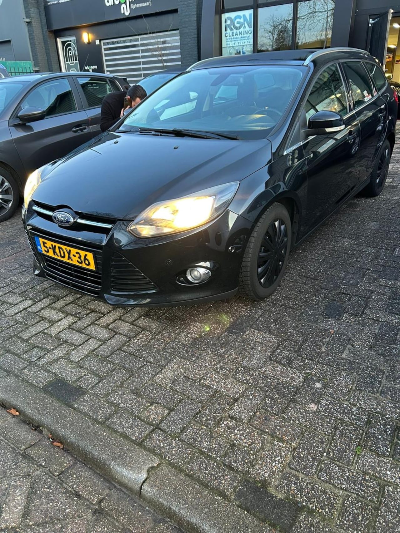Ford Focus Wagon - 1.6 TDCI ECOnetic Lease Titanium 1.6 TDCI ECOnetic Lease Titanium - AutoWereld.nl