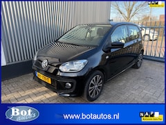 Volkswagen Up! - 1.0 move up BlueMotion / AIRCO / NAVIGATIE / STOELVERWARMING / NEDERLANDSE AUTO / 5-DEURS