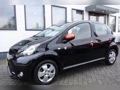 Toyota Aygo - 1.0VVT-i Dynamic Orange Automaat 50.000 km