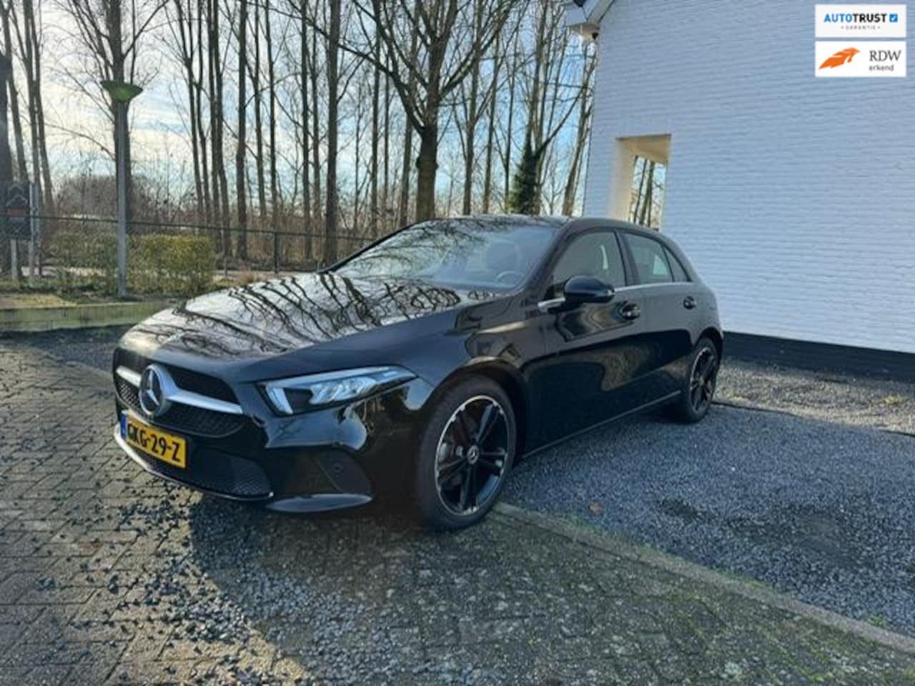 Mercedes-Benz A-klasse - 180 Premium BTW INCL 12 MAANDEN GARANTIE - AutoWereld.nl