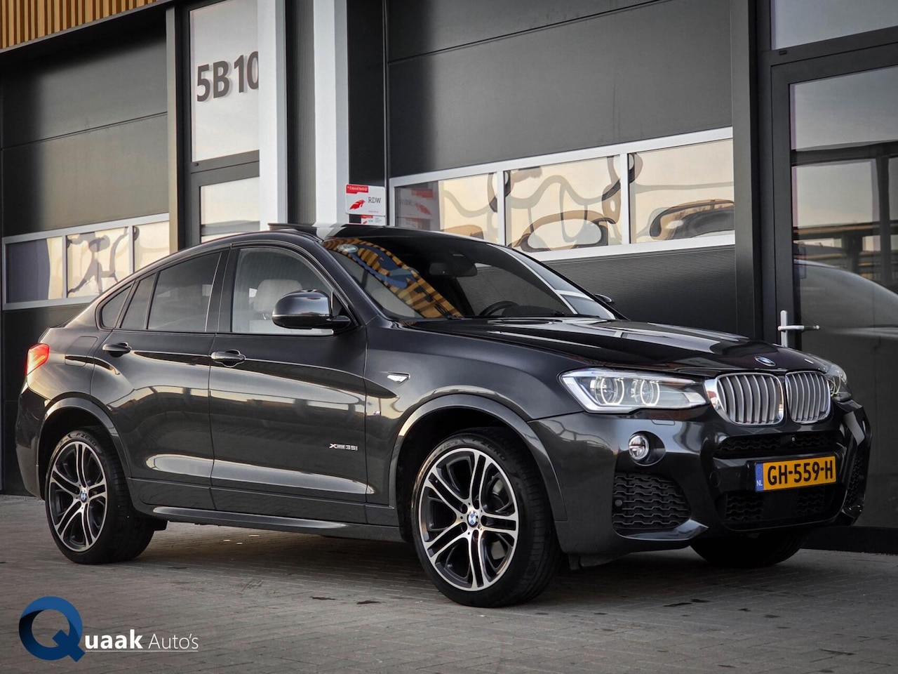 BMW X4 - xDrive35i M-Sport Individual | PANO | LEER | TREKHAAK | ADAPTIVE CRUISE | LED - AutoWereld.nl
