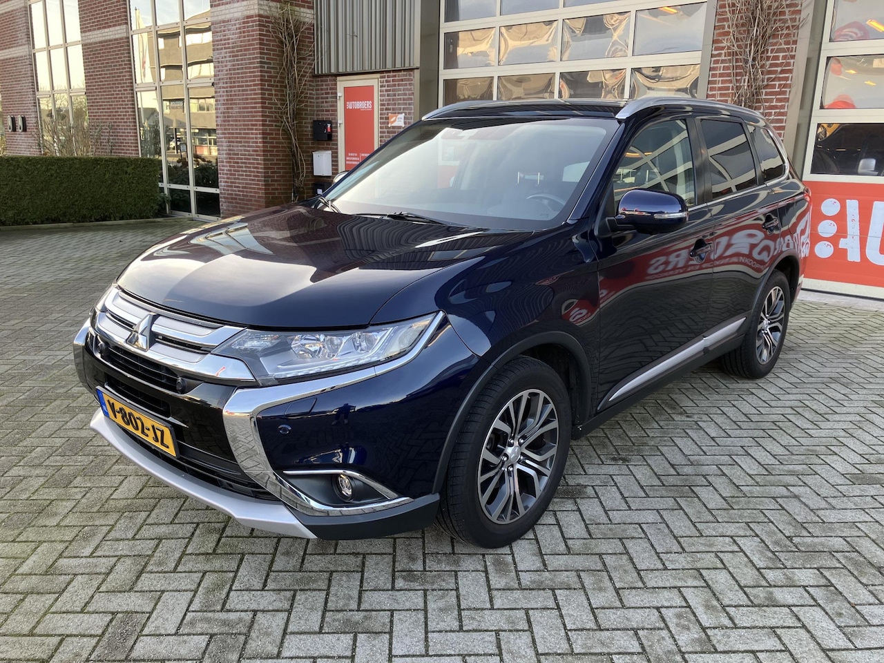 Mitsubishi Outlander - 2.2 DI-D 4WD | Dealeronderhouden | 1e Eigenaar | Lees advertentie! | - AutoWereld.nl