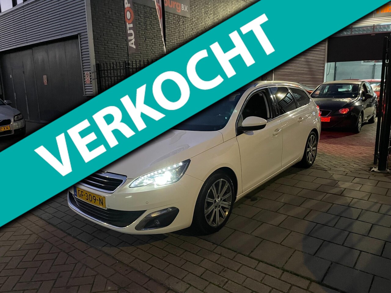 Peugeot 308 SW - 1.2 PureTech Blue Lease Premium 3e Eig! Navi NAP APK - AutoWereld.nl