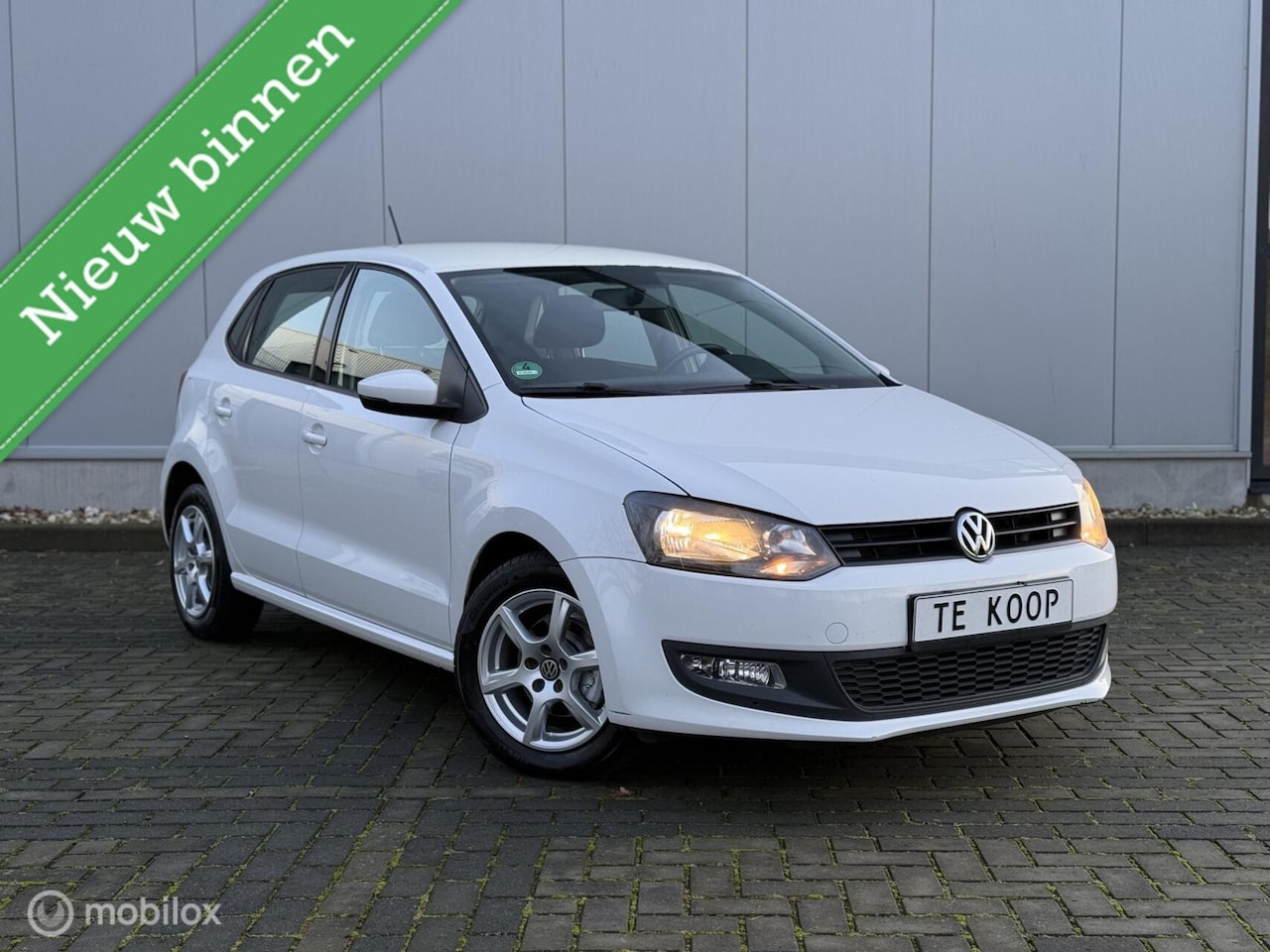 Volkswagen Polo - 1.2 TSI Trendline | Nieuwe Apk | Airco - AutoWereld.nl