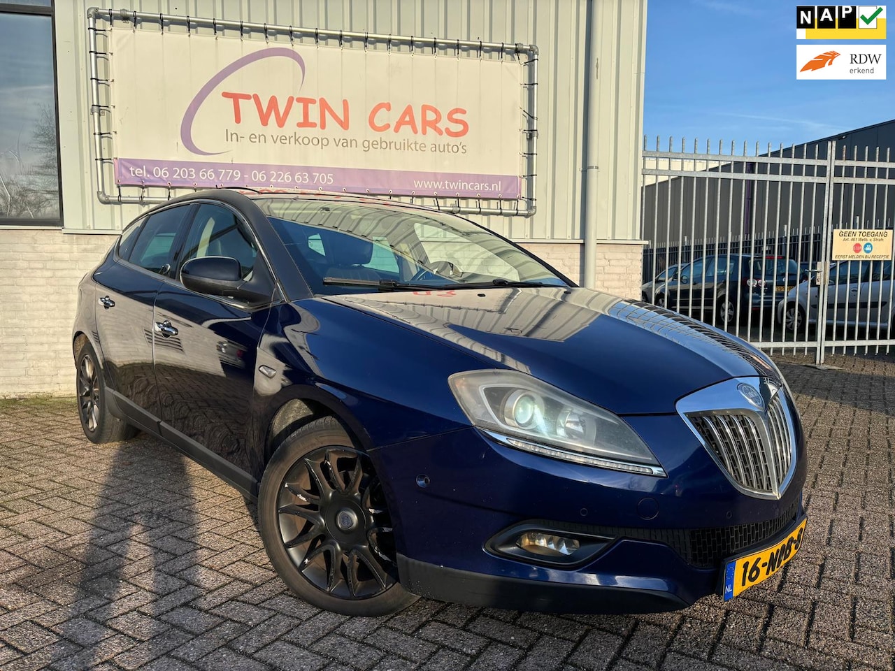 Lancia Delta - 1.4-16V Platino Exnon Leer Navi Pano - AutoWereld.nl