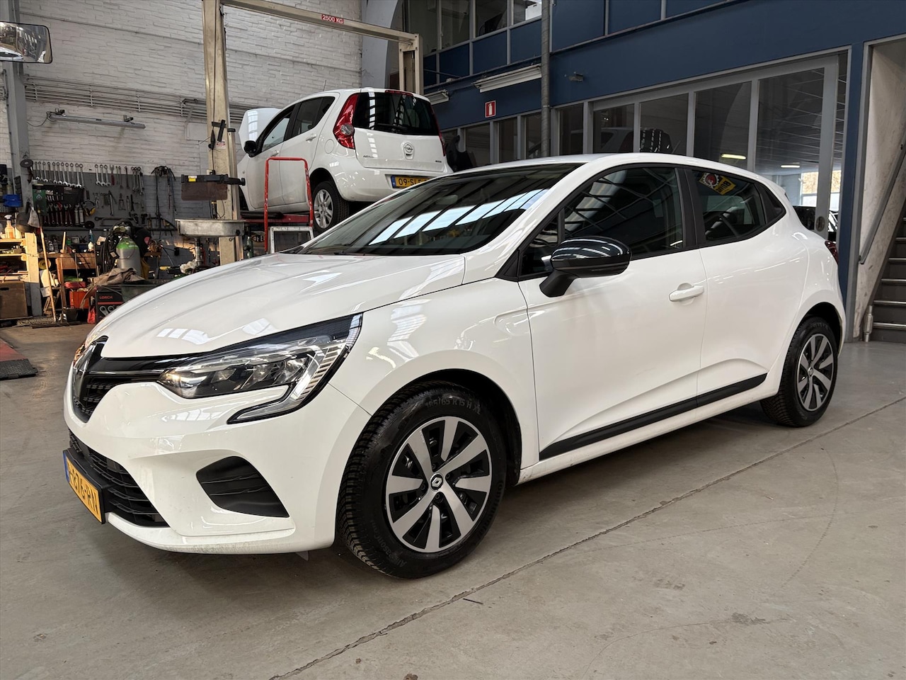 Renault Clio - 1.0 TCe 90pk GPF Equilibre | Apple carplay / Android auto | Bluetooth | Airco | Cruise con - AutoWereld.nl