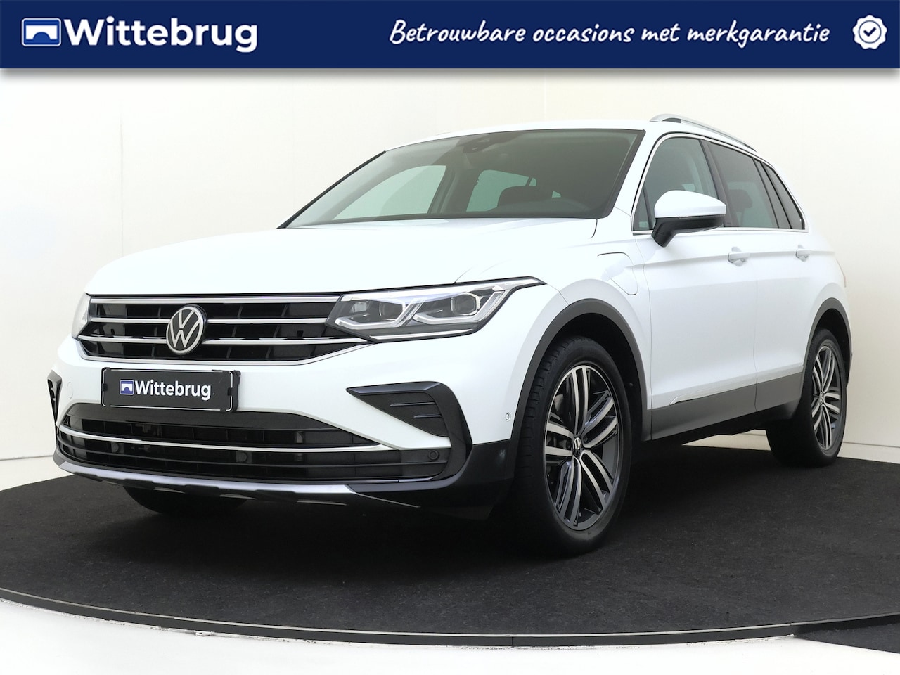 Volkswagen Tiguan - 1.4 TSI 245PK eHybrid Trekhaak | Camera | Park Assist | Navigatie | Stoel en Stuur verwarm - AutoWereld.nl