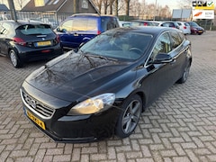 Volvo V40 - 1.6 T3 Momentum NAVIGATIE CRUISE CONTROL CLIMA CLIMA