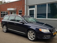 Volvo V70 - 2.0 Leder Navi Trekhaak 18"Vlg Ecc