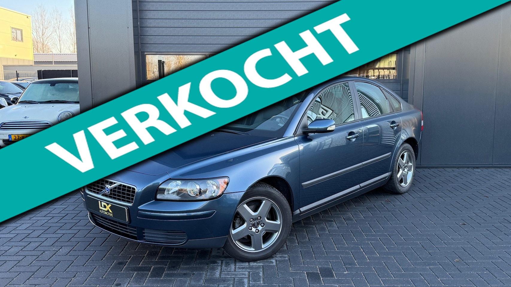 Volvo S40 - 1.8 Momentum Airco|Cruise|Trekhaak - AutoWereld.nl
