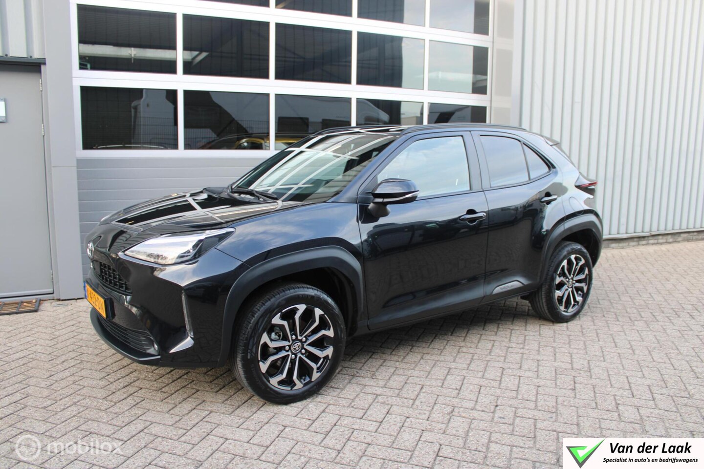 Toyota Yaris Cross - 1.5 Hybrid Dynamic | 1e Eig | NL Auto | Boekjes | Full Led | Navigatie | Apple Carplay. - AutoWereld.nl