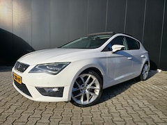 SEAT Leon - 1.4 TSI FR Panodak / Nwe distributie & koppeling
