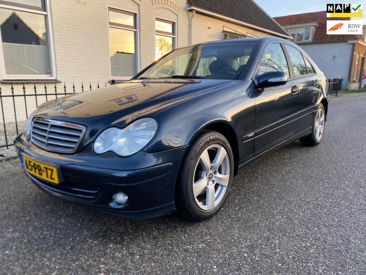 Mercedes-Benz C-klasse - 180 K. Classic 180 K. Classic,Aut5,Nav,trekhaak,NAP. - AutoWereld.nl
