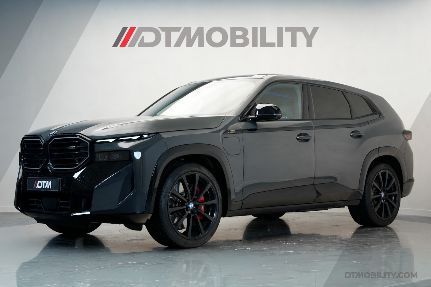 BMW XM - PHEV 30 kWh | Harman/Kardon | BTW | Dravitgrau Met. | - AutoWereld.nl