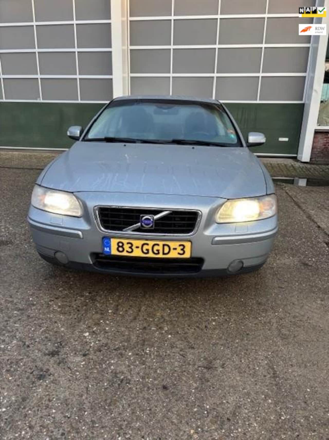 Volvo S60 - 2.4 Drivers Edition /LEER/TREKHAAK/STOELVERW - AutoWereld.nl