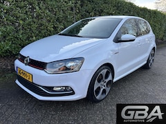 Volkswagen Polo - 1.2 TSI Comfortline PDC CarPlay APK