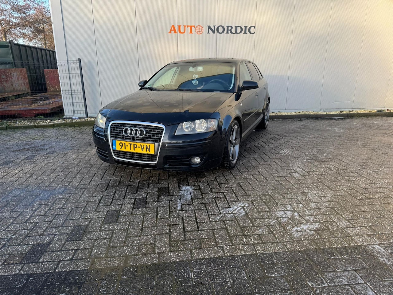 Audi A3 Sportback - 1.6 FSI Attraction 1.6 FSI Attraction - AutoWereld.nl