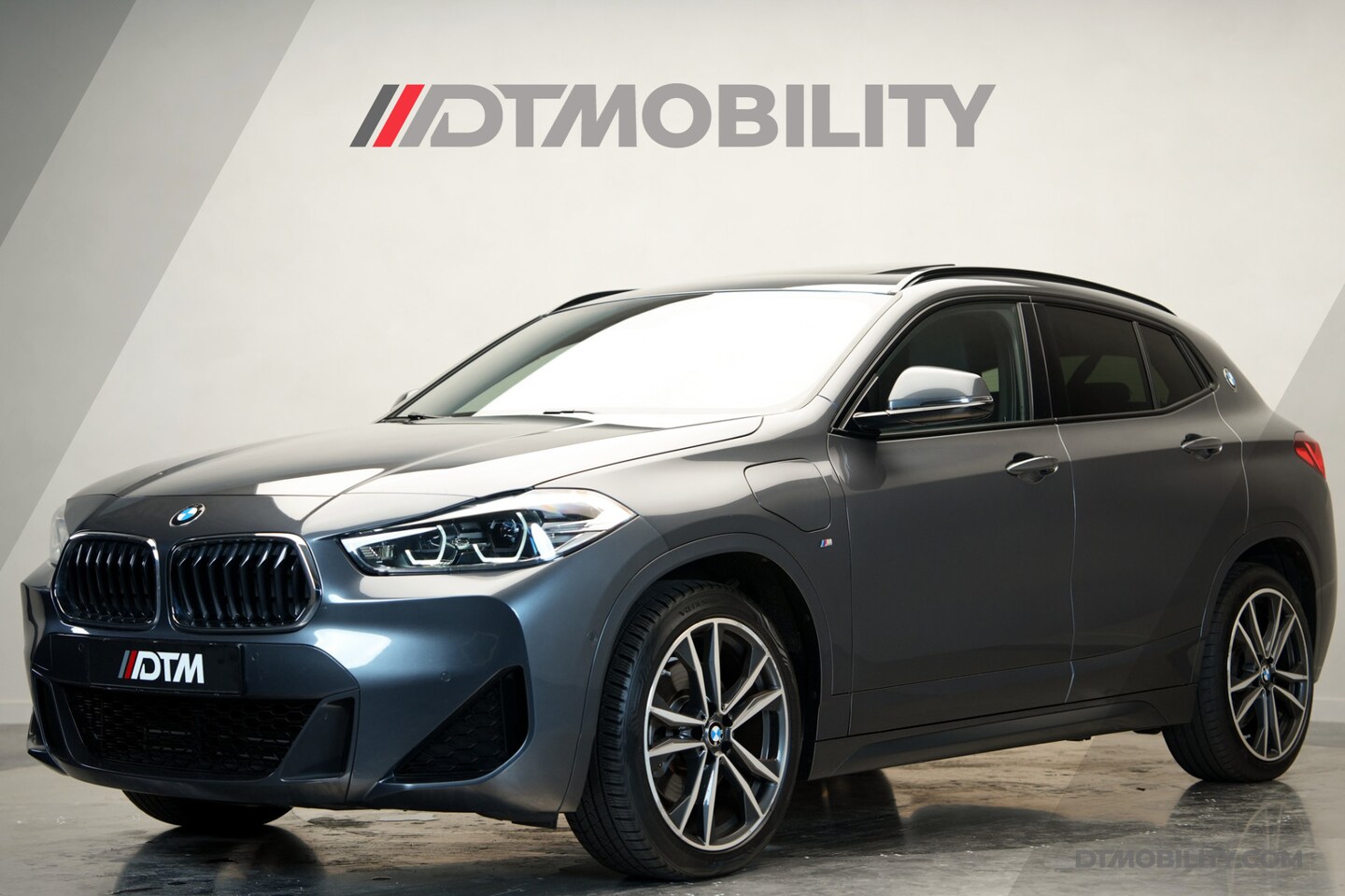 BMW X2 - xDrive25e High Ex. | FACELIFT | Panoramadak | HuD | H/K - AutoWereld.nl