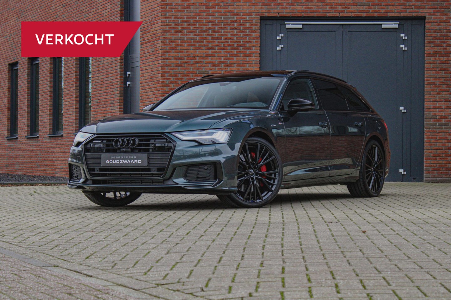 Audi A6 Avant - 55 TFSI e quattro Competition | Individual Camouflagegroen | Softclose | B&O | Trekhaak | - AutoWereld.nl