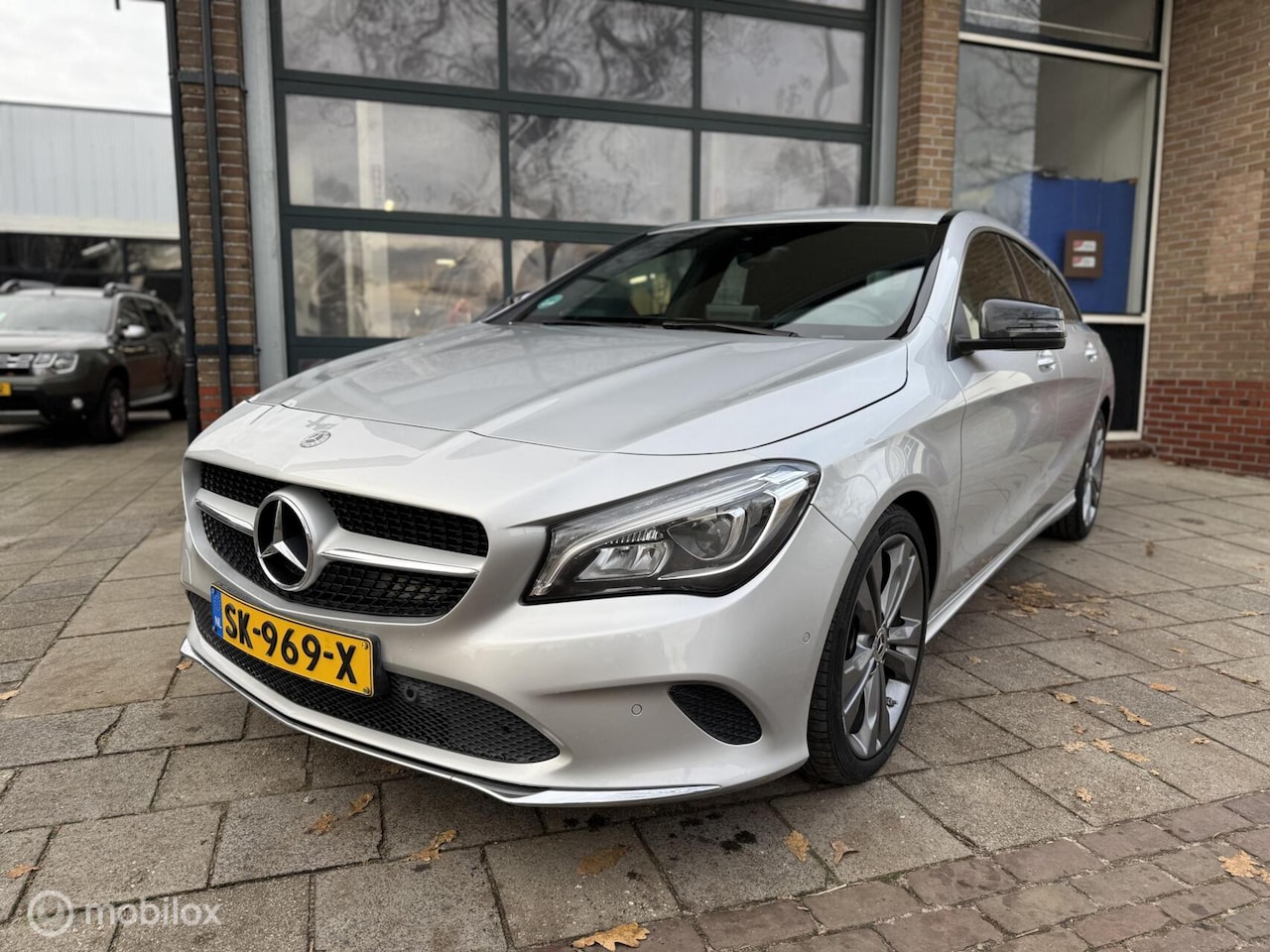 Mercedes-Benz CLA-klasse Shooting Brake - 180 Led / Navi / Stoelverwarming / Camera - AutoWereld.nl