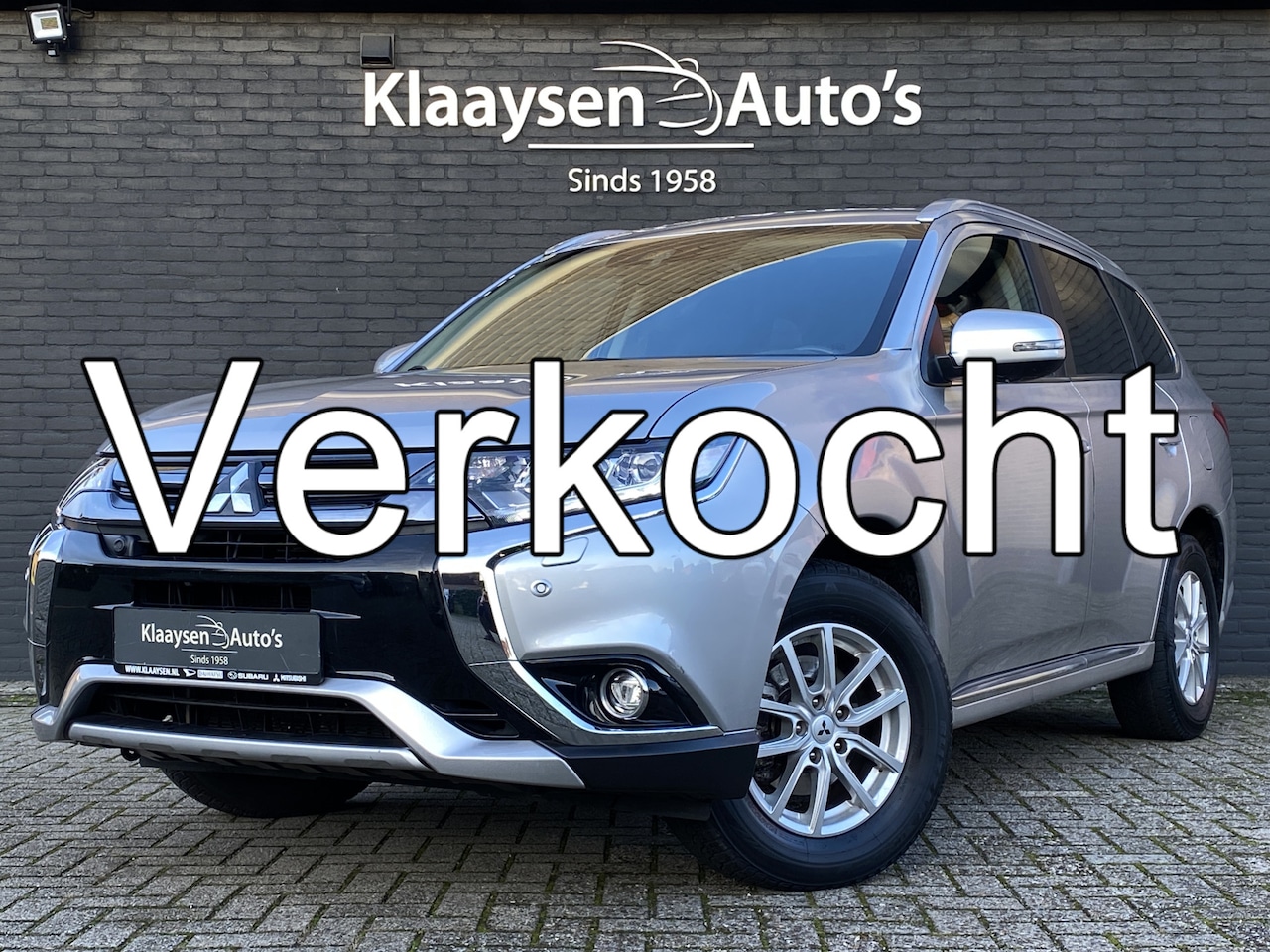 Mitsubishi Outlander - 2.0 PHEV Instyle+ 203 pk 4WD AUT. | 1e eigenaar | dealer onderh. | leder int. | schuifdak - AutoWereld.nl
