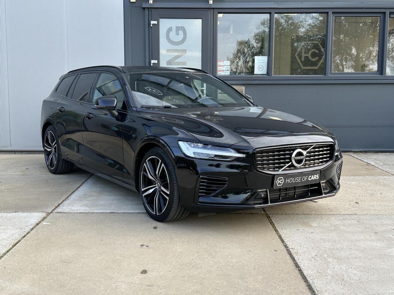 Volvo V60 - 2.0 T8 AWD R-Design Polestar 455PK Long Range - AutoWereld.nl