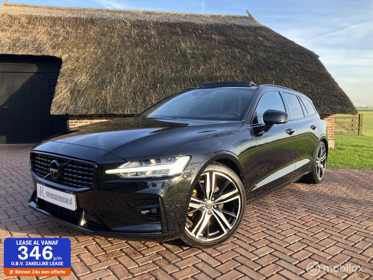 Volvo V60 - 2.0 B4 R-Design Appl/Harman Kardon/Leder/Pano - AutoWereld.nl