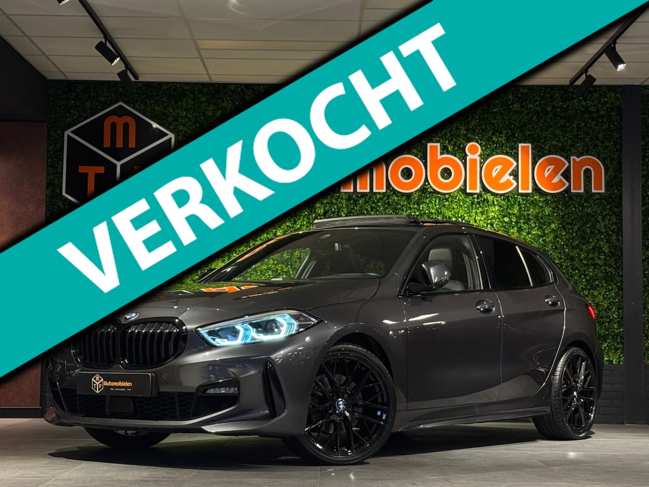 BMW 1-serie - 118i Edition M Sport Shadow Line |PANO|SFEERVERLICHTING|APPLECAR|NIEUWSTAAT - AutoWereld.nl